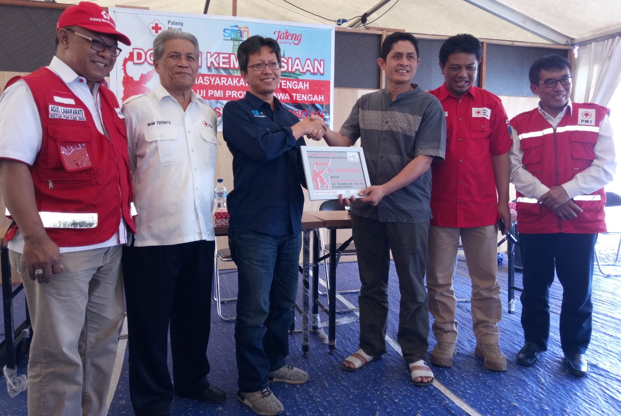 Penyerahan Bantuan Bencana Sulteng Penyerahan Bantuan Bencana Sulteng